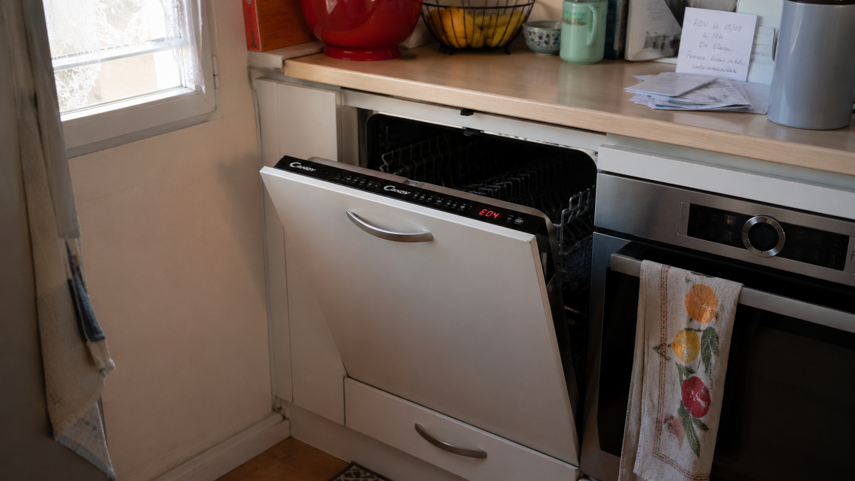 Lave-vaisselle Candy affichant un code erreur E sur l'afficheur LED